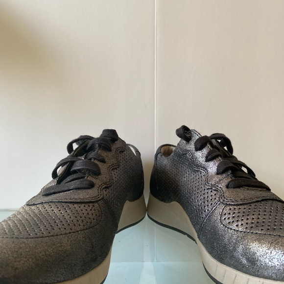 Silver Dansko sneakers sz39 - Picture 4 of 6